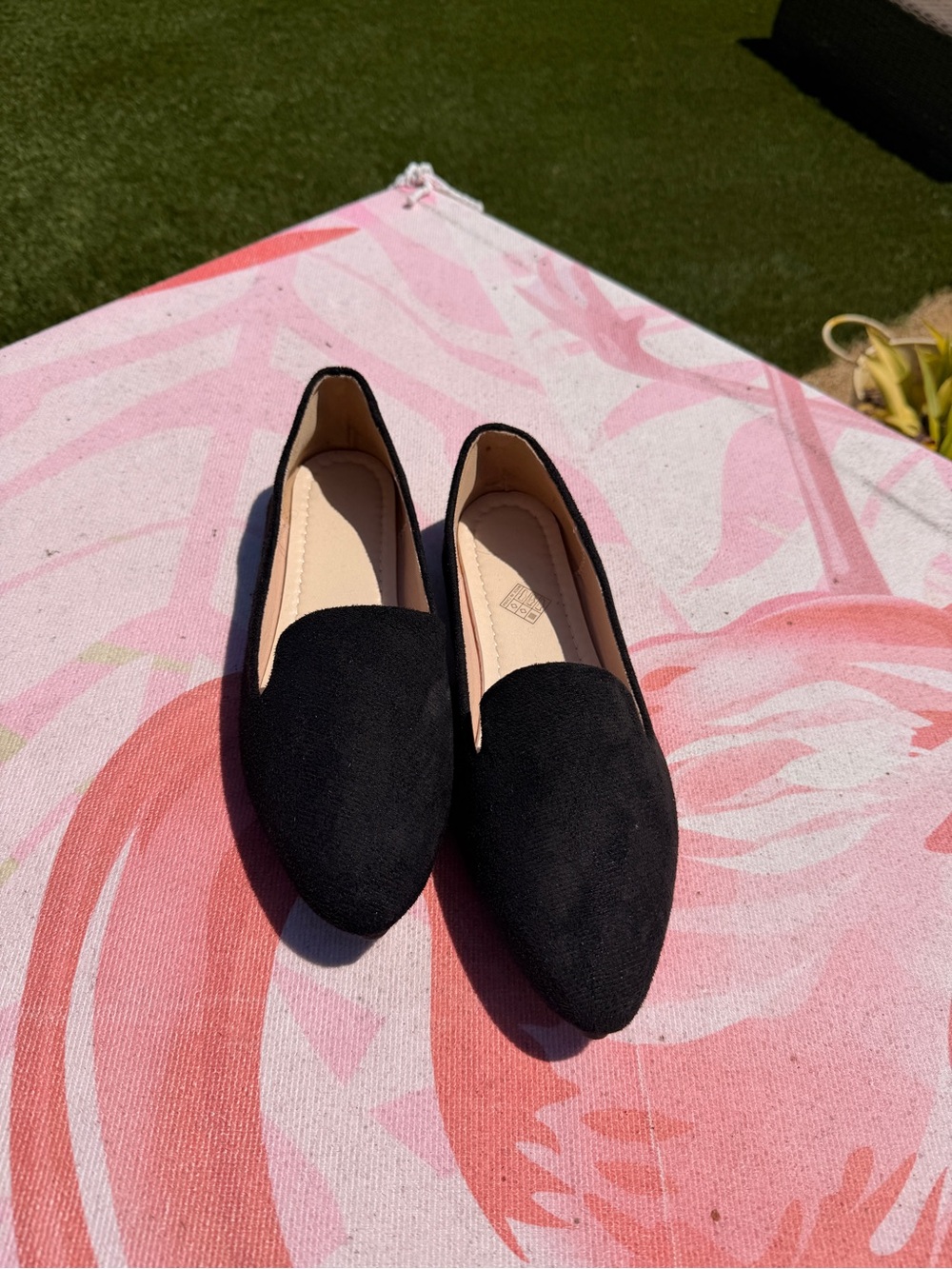 SHEIN Black Pointed Toe Slip-On Flats